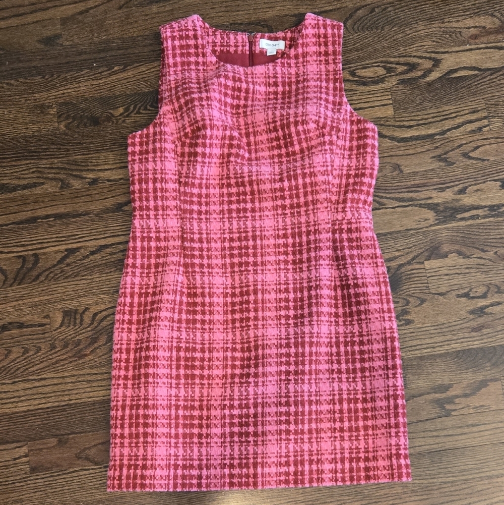 On 34th Pink Tweed Sheath Dress | Size 12 | Sleeveless Textured Work Dress